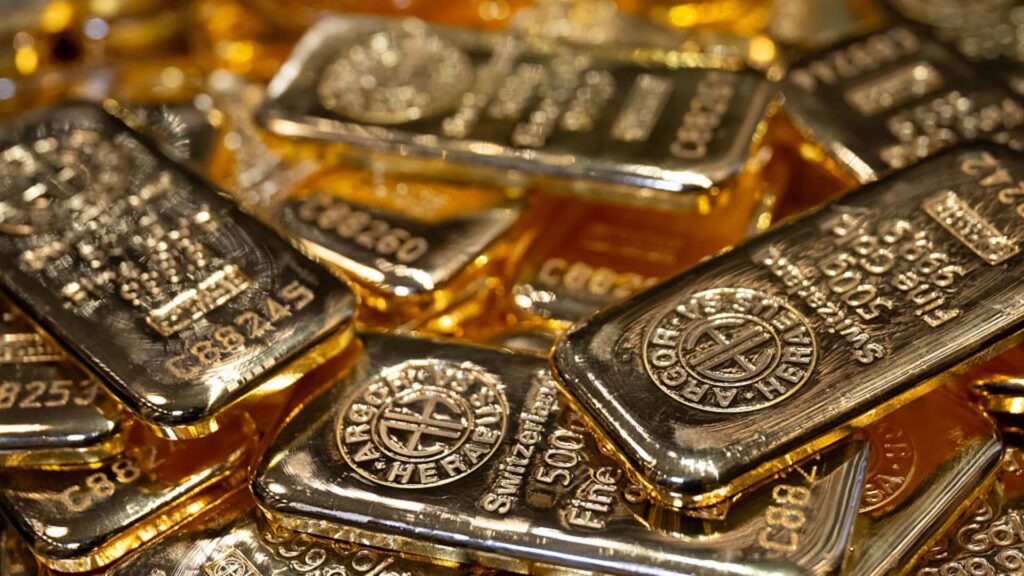 ‘Cash, precious metals, crypto’ is new norm for peak stock market risk 'Cash, precious metals, crypto' is new norm for peak stock market risk