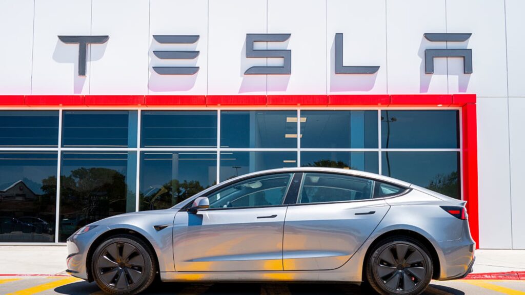 Tesla (TSLA) Q3 2025 vehicle deliveries report Tesla (TSLA) Q3 2025 vehicle deliveries report