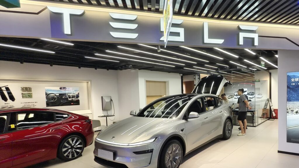 Tesla’s revenue rose — but so did its operating costs Tesla's revenue rose — but so did its operating costs